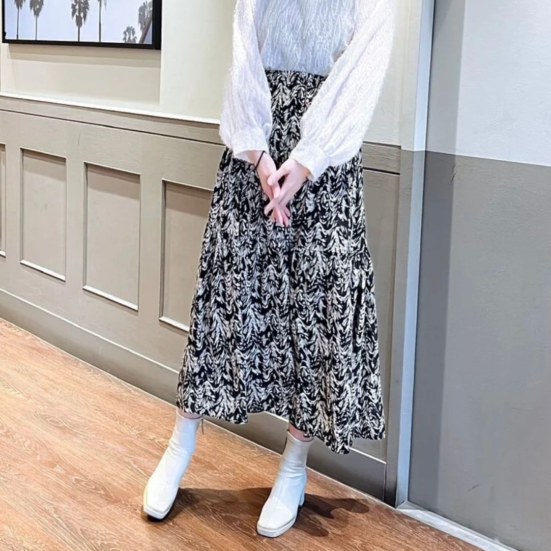 Brushstroke floral maxi skirt