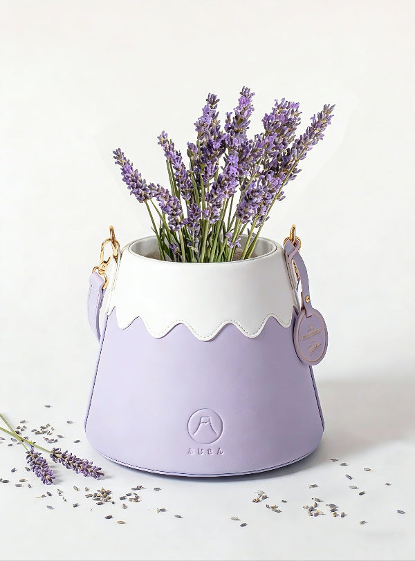 Pastel lavender Mt. Fuji Goen Bag in Violet colourway filled with fresh lavender flowers at Grandmama Store in Hong Kong.