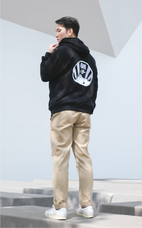 man-in-khaki-pants-wearing-black-kamon-hoodie-lion-rock-Kamon-Hoodie-Hong-Kong-Kwun-Tong-Grandmama-store